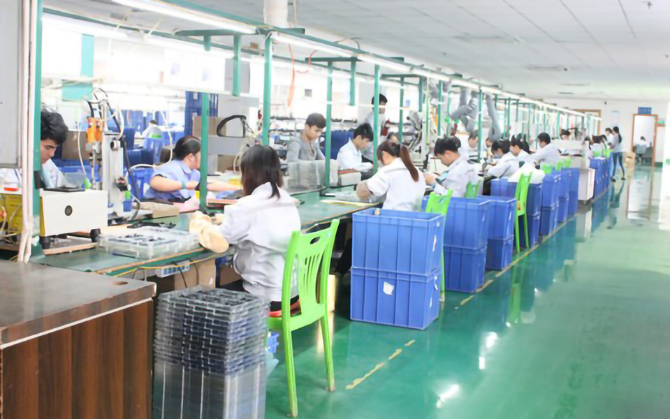 Shenzhen Lanshuo Communication Equipment Co., Ltd ligne de production en usine
